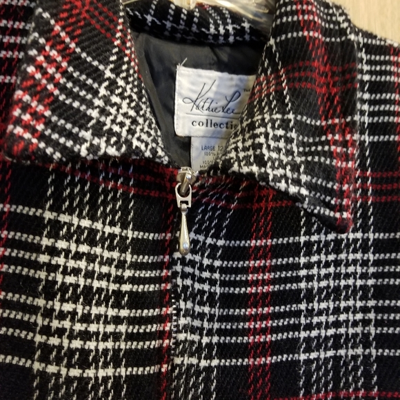 Lightweight zip up jacket - Picture 3 of 3